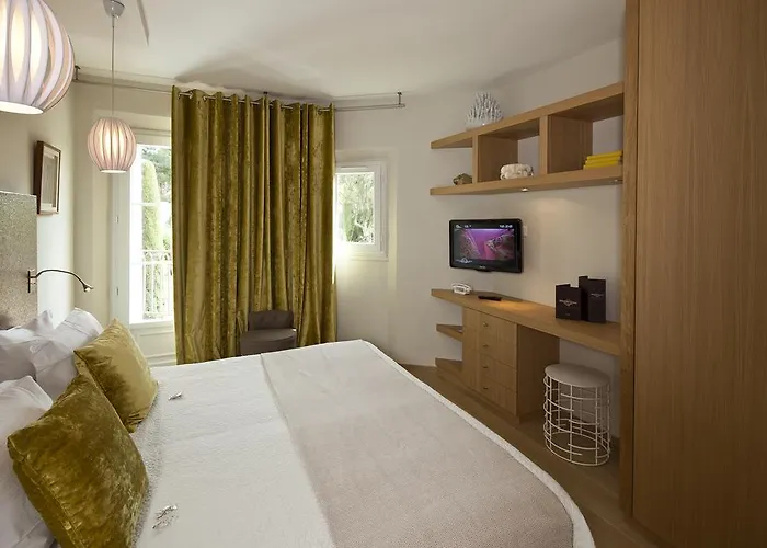 Hotel Des Lices Saint-Tropez